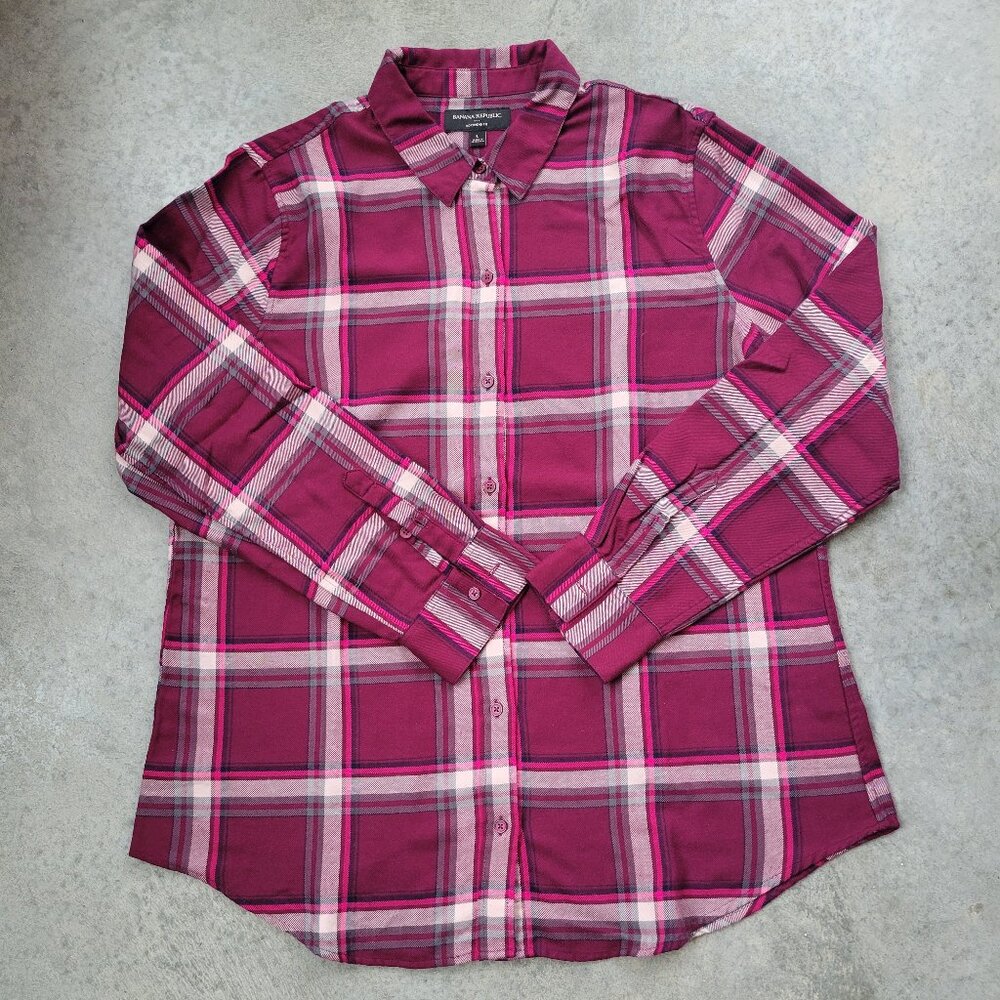 Banana Republic Boyfriend Fit Flannel Shirt